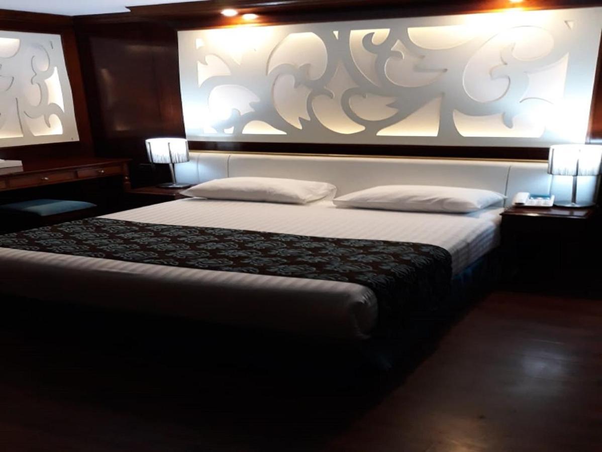 Luxor Luxury Nile Cruises - From Luxor 04 Nights - From Aswan 03 Nights Exterior foto